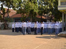Upacara Bendera Gabungan Mi, MTs dan MA Bustanul Ulum